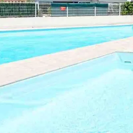 Superbe Avec Piscine L'ete De Juin A Septembre Nice